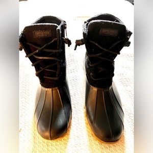 Sperry duck boots size 8